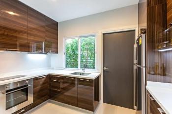 Sukhumvit 16 Townhouses, InHome Luxury Residences, Bangkok (Foto 2)