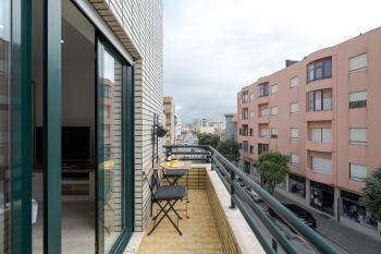 Host Wise - Bright Seaside Flat, Póvoa de Varzim (photo 5)