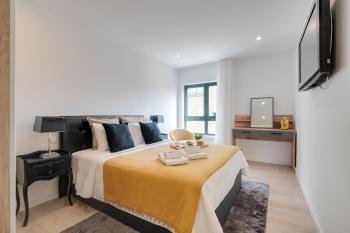 Host Wise - Bright Seaside Flat, Póvoa de Varzim (photo 2)