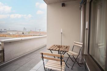 Top floor studio with terrace and free BaselCard, Basilea (foto 5)