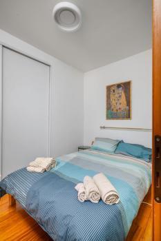 Charming 2BD Apartment in the Heart of the City by Flat Mаnager, Sofia (Foto 5)
