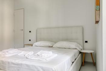 Brera - Bright and cosy 2 bedrooms apt- Via Solferino, Milan (photo 5)