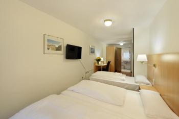 Bellevue Hotel, Düsseldorf (photo 3)