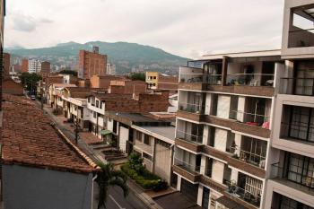 Apartamento Luareles-San joaquin-Balcon, Medellín (foto 3)