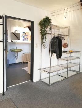 Modern eingerichtetes Zimmer, München (Foto 5)