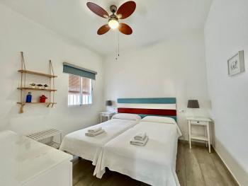 Acogedor apt 8pax 4Bdr 2Bth- CozyHomeSevilla2, Seville (photo 4)