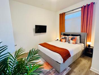 Luxury Open BD w Pool, Parking, & WD 133, Los Angeles (fotografie 2)