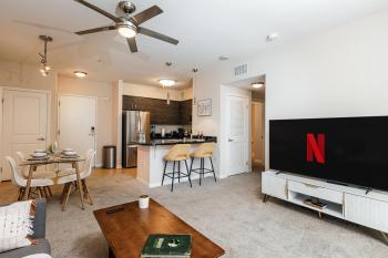 Luxury One Bedroom minutes from The Grove, Los Angeles (fotografie 2)