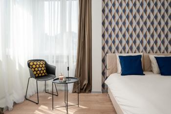 Top Centre Bright & Sunny Stylish Apt with 2BDR and 2BTH, Sofia (Foto 2)