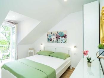 Apartment & Rooms Papa - Premium Double or Twin Room with Balcony and Partial Sea View Soba 2, Mlini (zdjęcie 3)
