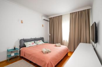 Charming 2BD Apartment in the Heart of the City by Flat Mаnager, Sofia (Foto 4)