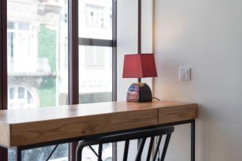 Contemporary Flat near São Bento by LovelyStay, Porto (foto 5)