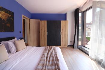 New Sofia Sunset 1BDRM, Free Parking and Terrace, Sofia (Foto 3)