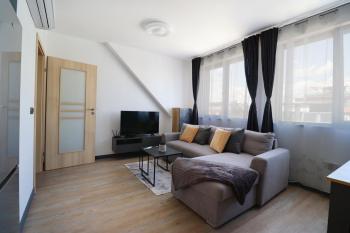 New Sofia Sunset 1BDRM, Free Parking and Terrace, Sofia (Foto 2)