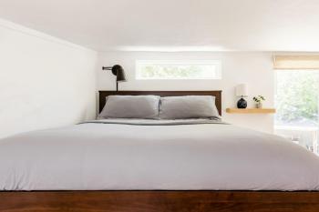 Charming, Cozy Tiny Gem with Hot Tub and Trail Access, Austin (photo 3)