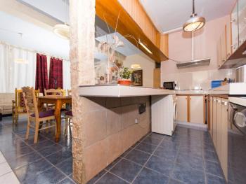 Villa Stil - Two Bedroom Apartment with Terrace and Sea View Premium, Trogir (Traù) (foto 3)