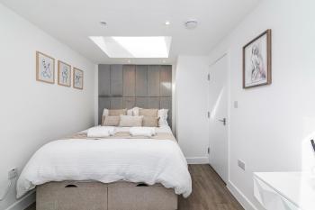 Flat in Queens Park, Londýn (fotografie 3)