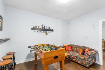 Stylish King Bed, 2BDRM, 1 Mile to DTWN, Game Room, Кливленд (фото 2)