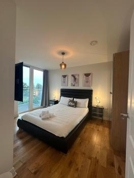 Lovely flat in Kingston Town, Kingston upon Thames (foto 3)