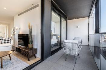 Light & Bright Apt Close to Beach & Fitzroy St, Melbourne (photo 5)