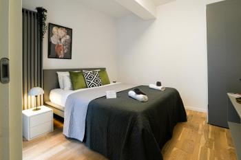 Ana - Cozy & Quiet Apt with Balcony & Garden View, Bucarest (foto 3)