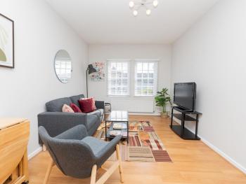 Bright modern one bed apartment - Bath city centre - Pass the Keys, Bath (photo 2)