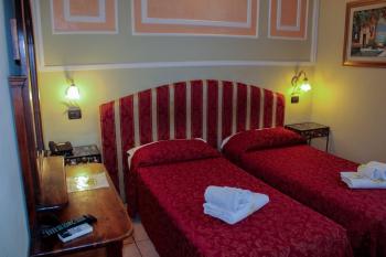 Hotel Sicilia, Milan (photo 2)
