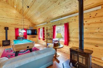 Hike, Unwind and Bring Your Pet Deadwood Cabin!, Deadwood (foto 4)