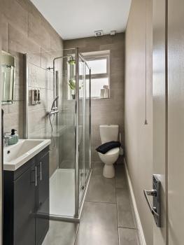 Amaya Five - Newly renovated - Very spacious - Sleeps 6 - Walking distance to town centre - Grantham, Grantham (fotografie 2)