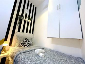 Cozy Corner Partition Room Near Burjuman Metro, Dubaï (photo 3)