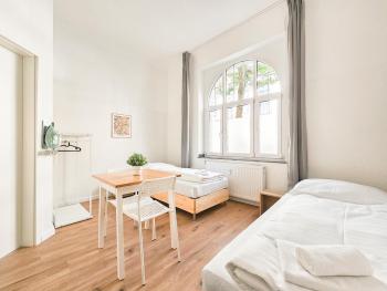 Tolstov Apartments - Studio Wohnungen - 15 Min zur Messe DUS, Düsseldorf (photo 4)