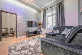 Exclusive Downtown Apartment with AC, Budapest (photo 4)