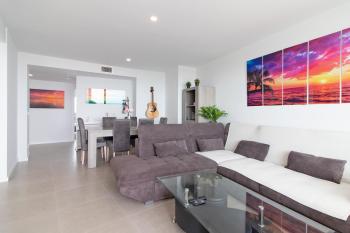 Global Vacacional, Apartamento de dos terrazas con vistas al mar y piscina en Canet, Canet de Berenguer (fotografie 4)