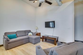 Modern, Open-Concept Apartment Downtown Cashton!, Cashton (fotografie 4)