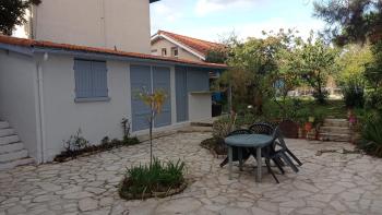 Appt Independant 4 5 ou 6 personnes piscine direct gare ou aeroport Jardin Piscine, Тулуза (фото 5)