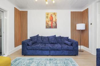 5 Bed Town-house by Harlington, London (photo 3)
