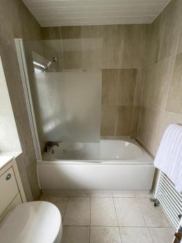 Lovely spacious 3 bedroom house with sofa bed, 30 minutes from Central London, Londýn (fotografie 4)