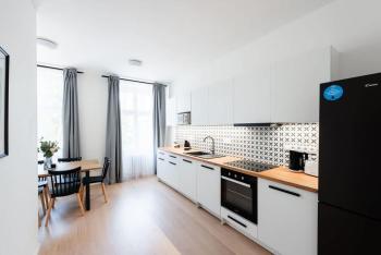 Spacious Luxury Old Town 2BR Retreat, Prague (photo 4)