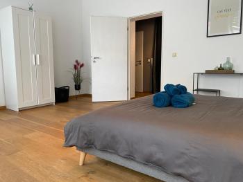 Spacious room in coliving apartment Zimmer 1, Offenbach (zdjęcie 2)