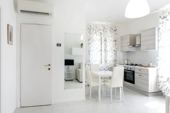 C004 - Camerano, nuovo bilocale con aria condizionata, Camerano (fotografie 2)