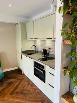 The Sanctuary, luxury studio apartment in Bath, Bath (photo 5)
