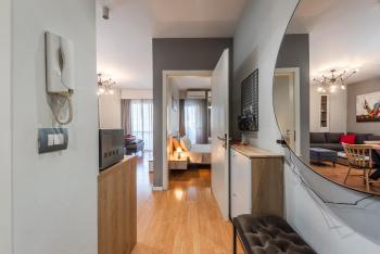 Bright Apartment l 15-Min Walk to City Center, Tirana (photo 2)