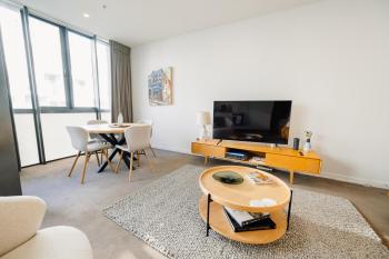 Elegant Marina Apartment - Pool & Parking - Viaduct, Auckland (photo 5)