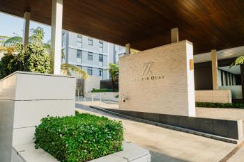 Elegant Marina Apartment - Pool & Parking - Viaduct, Auckland (photo 3)