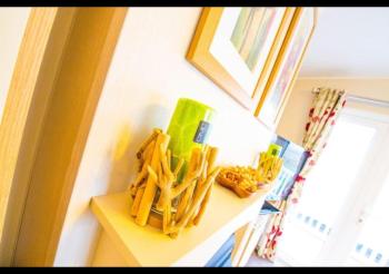 MP124 - Camber Sands Holiday Park - Sleeps 6 - Full Decking - Beautiful Marsh Views, Camber (Foto 4)