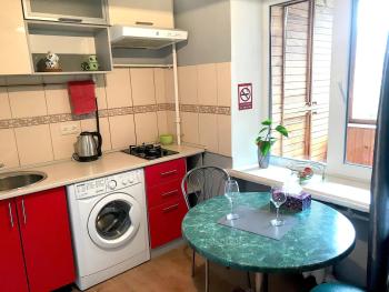 МЕТРО Олимпийская 1 комн Саксаганского 17 Центр Дворец Спорта, Kiev (foto 3)