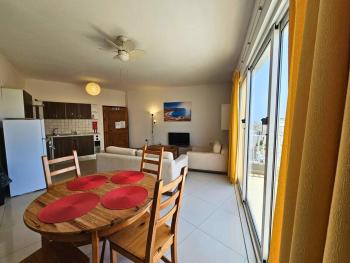 Bright & Spacious Village Apartment, Mġarr (foto 2)