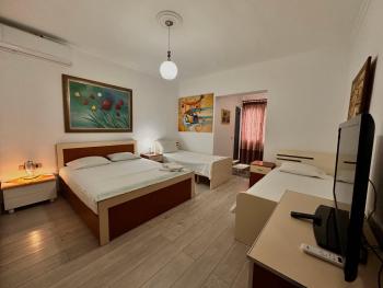 Grand House Rooms, Tirana (zdjęcie 3)