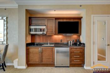 Strip Views, King Bed & Jacuzzi - MGM Signature, Las Vegas (foto 3)