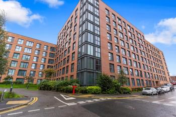 Shanti Suite - 2BED 2BATH City Centre - WIFI - Netflix- Parking- Modern- Perfect for Family, Contractors, Leisure, Business by Shanti Nights, Birmingham (fotografie 4)